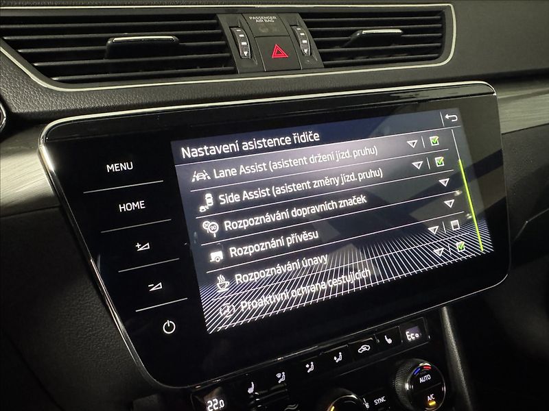 Škoda Superb 1,4 TSi  DSG iV Style Virtual - fotka 30 z 50