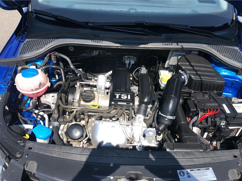 Škoda Rapid 1.2 TSi 63kW AMBITION FRESH - fotka 27 z 27