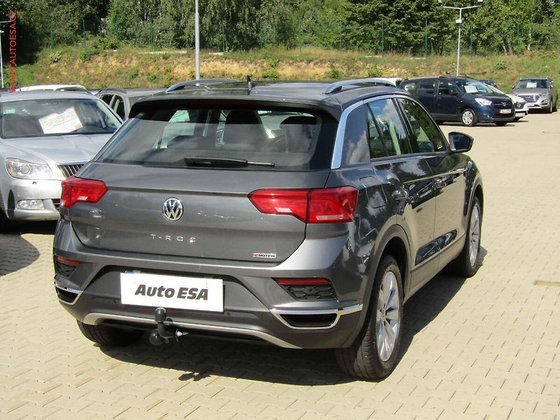 Volkswagen T-Roc (2019) 2.0TDi 4x4, 1.maj,ČR, AC - fotka 6 z 21