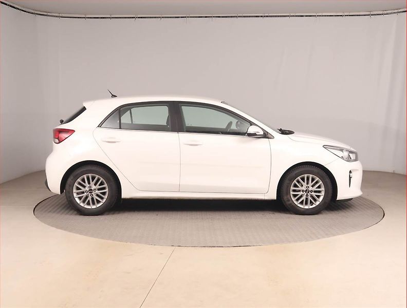 Kia Rio (2018) 1.25 CVVT, Serv.kniha - fotka 6 z 15