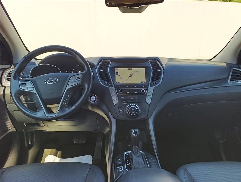 Hyundai Santa Fe 2,2 CRDi 4x4 Aut., Navi Kamera - fotka 15 z 45