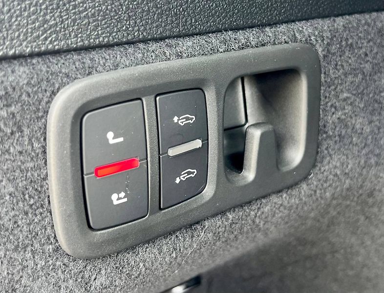 Audi Q7 (2024) S-LINE 50 TDI QUATTRO V ZÁRUCE - fotka 11 z 52