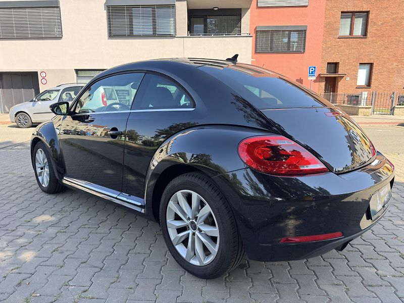 Volkswagen Beetle 1.6TDi FENDER Hudba | kůže - fotka 3 z 20