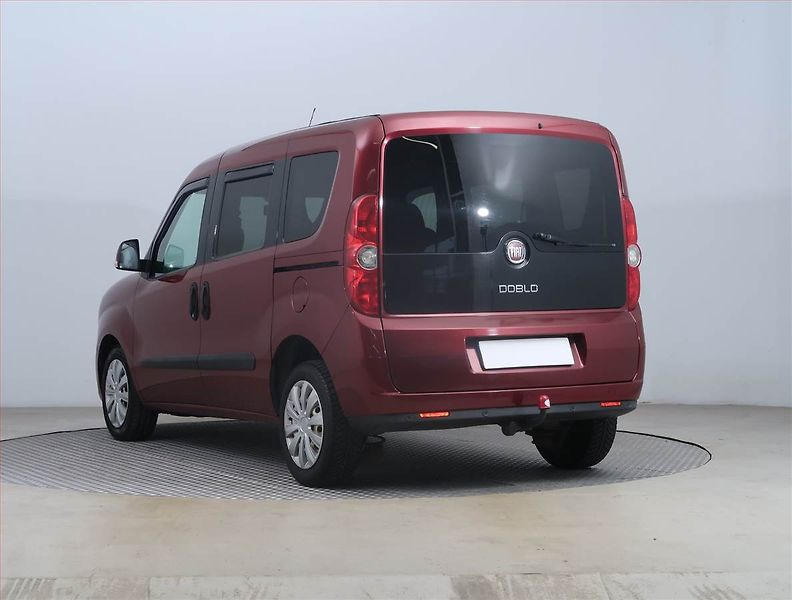 Fiat Dobló (2010) 1.3 MultiJet, 5Míst - fotka 4 z 14