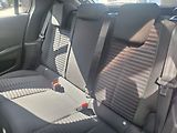 Peugeot 208 (2026) BUSINESS 1.2 TURBO 100k MAN6 - náhled 19