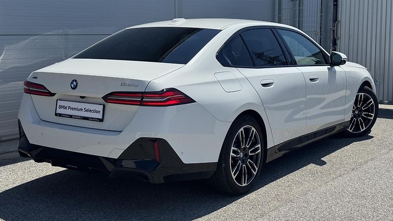 BMW Řada 5 540xd Mpaket ČR DPH - fotka 2 z 14