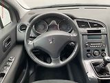 Peugeot 5008 (2011) 1.6 HDi, AC, temp - náhled 11