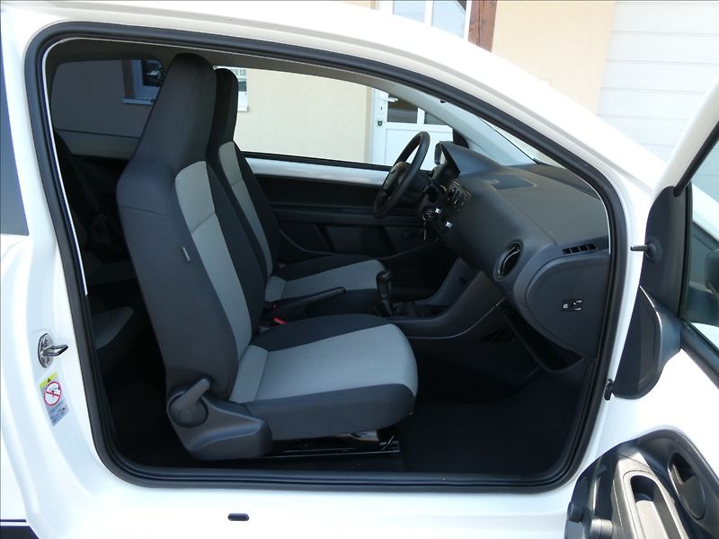 Škoda Citigo 1,0 MPi - fotka 16 z 26