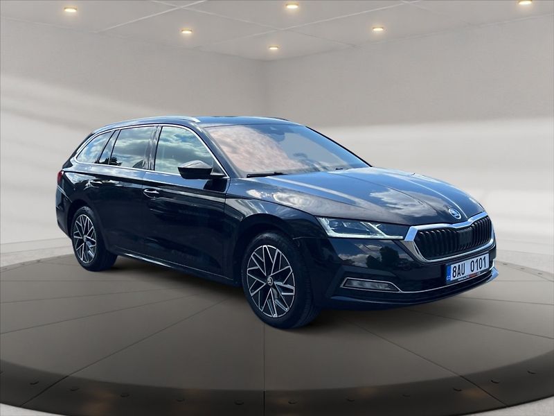 Škoda Octavia 2,0 TDI Style - fotka 1 z 11