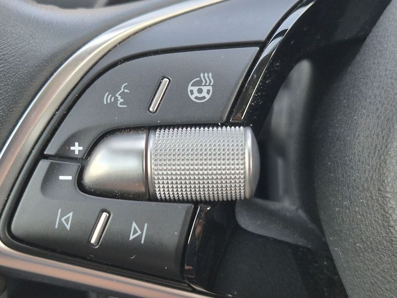 Škoda Karoq Top Selection 1.5 TSI 110 kW - fotka 21 z 29