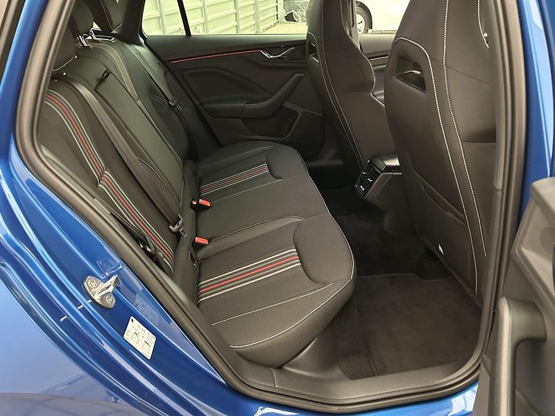 Škoda Kamiq 1.5 TSI Monte Carlo - fotka 26 z 29