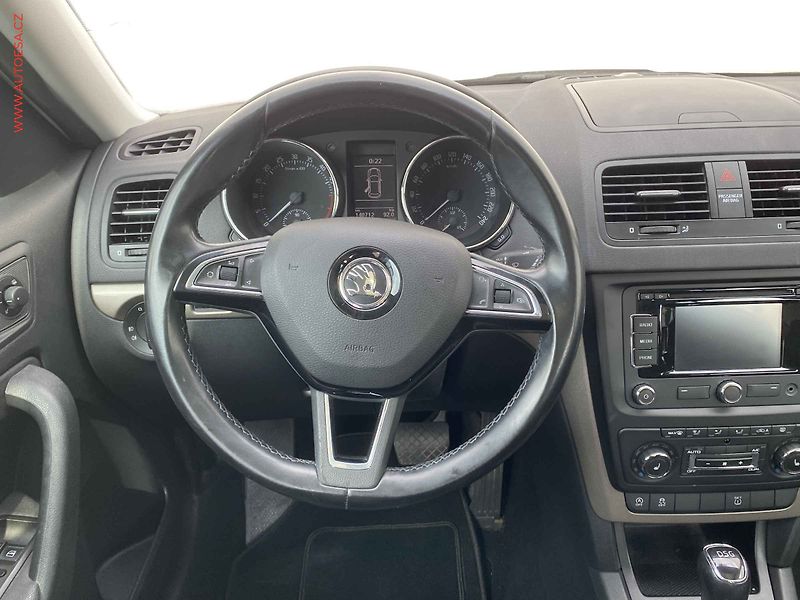 Škoda Yeti (2014) 1.6 TDi, Elegance, DSG - fotka 11 z 17