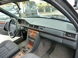 Mercedes-Benz 124 250 D - náhled 17