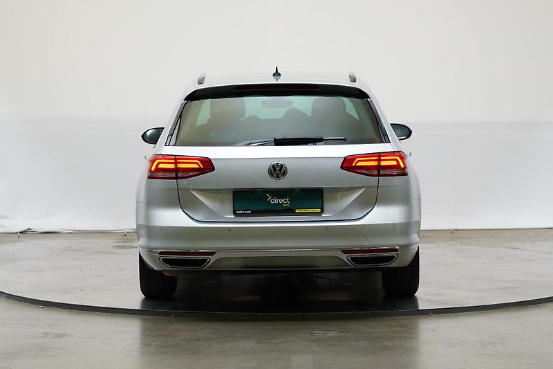 Volkswagen Passat - fotka 6 z 26