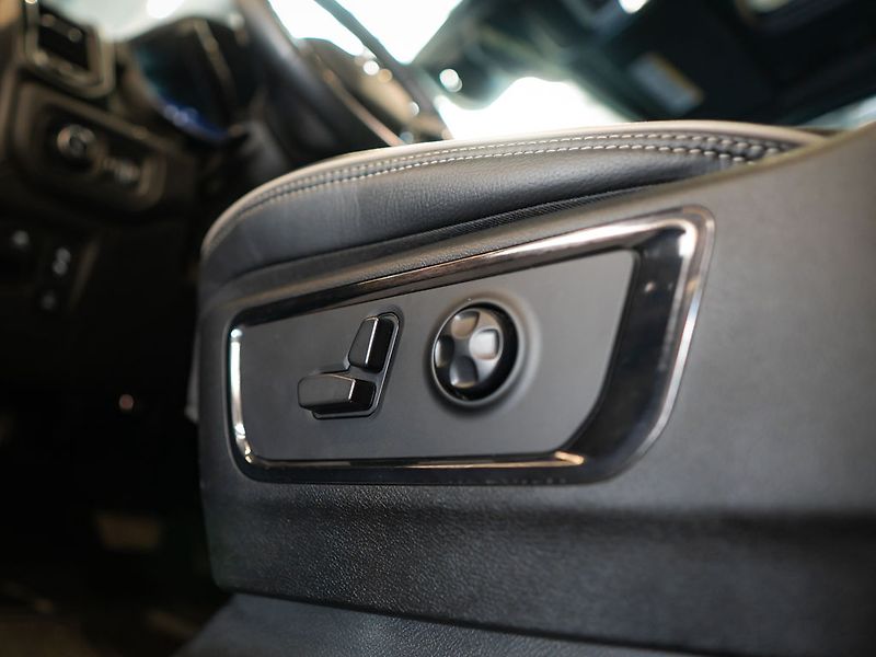 Dodge RAM (2024) 5.7 V8 eTorque Limited 6 LIFT - fotka 16 z 45