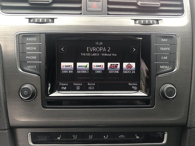 Volkswagen Golf Variant (2013) 1,6TDI DSG Comfortl. Nez. top. - fotka 51 z 65