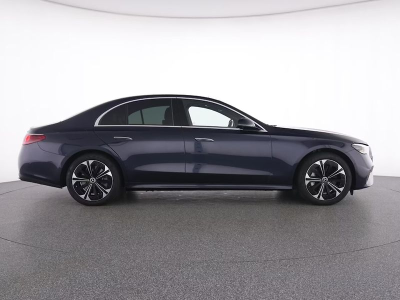 Mercedes-Benz Třídy E 300 de 4M Avantgarde Pano Vent - fotka 4 z 11