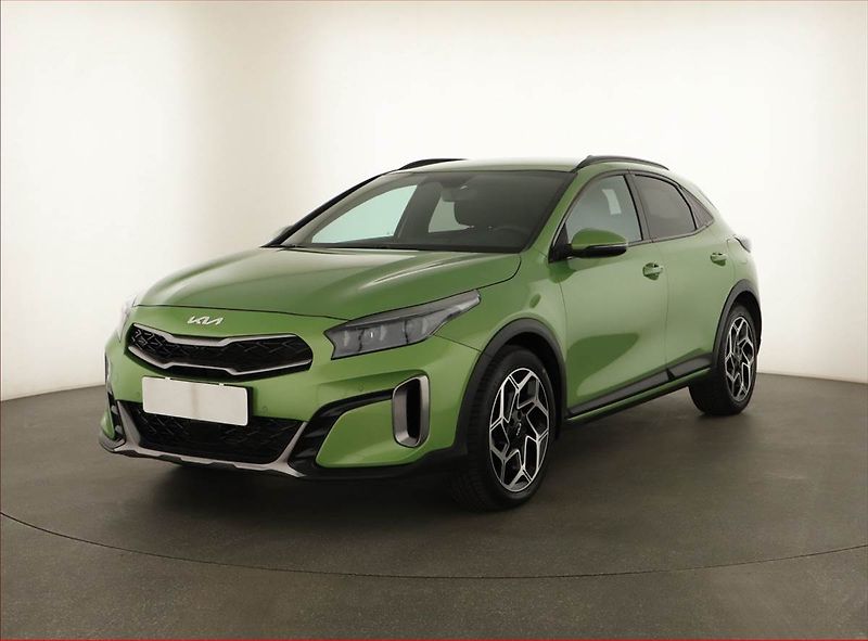 Kia XCeed (2024) GT Line 1.5 T-GDI - fotka 2 z 16