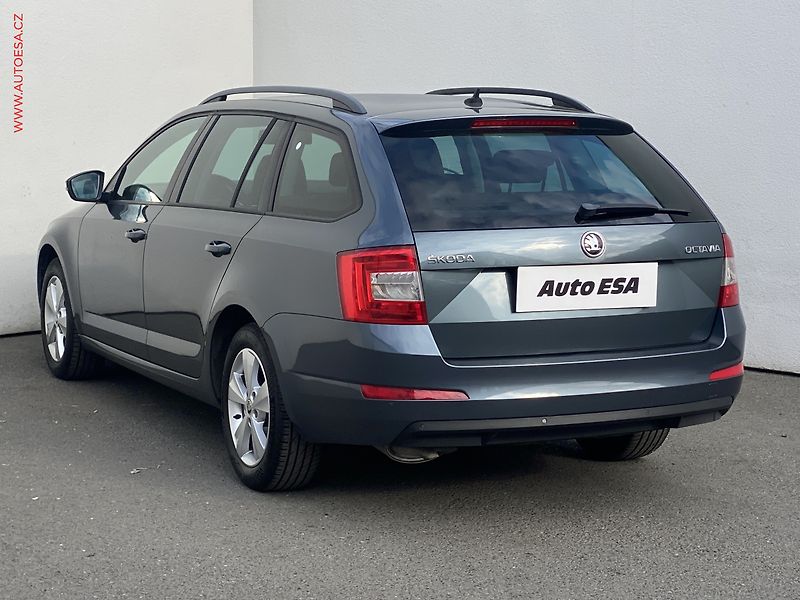 Škoda Octavia (2015) 1.4 TSi, Elegance, DSG, +kola - fotka 6 z 20