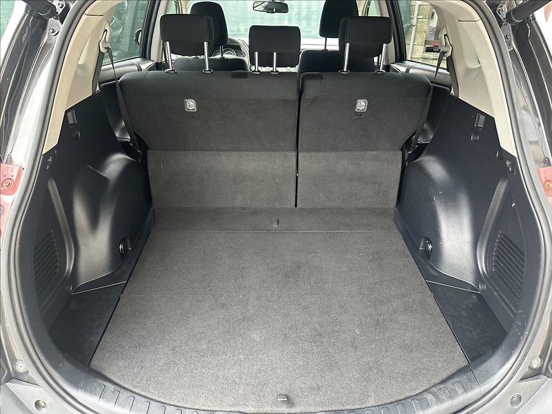 Toyota RAV4 2,0 4x4 TAŽNÉ - fotka 5 z 24