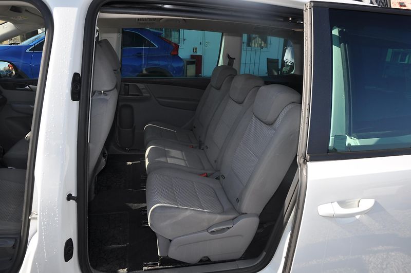 Seat Alhambra 2.0TDi 110kW ECOMOTIVE - fotka 7 z 14