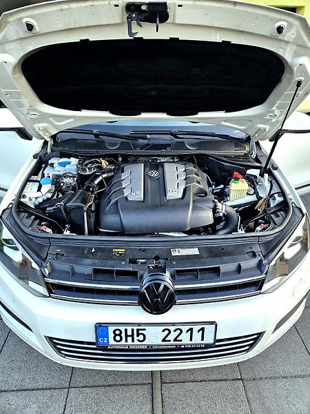 Volkswagen Touareg (2011) 3.0TDI, NOVÉ ROZVODY, TOP STAV - fotka 13 z 14