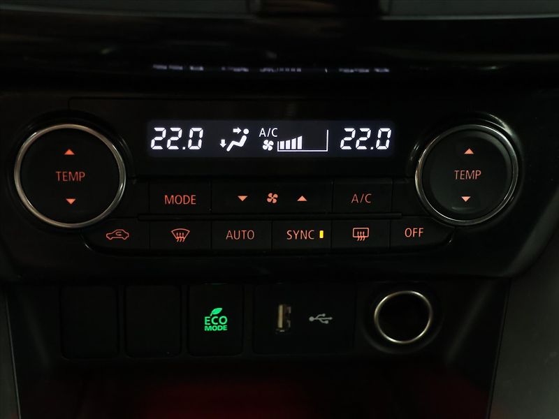 Mitsubishi Eclipse Cross 1,5 T-MIVEC 120kW Aut.klima - fotka 23 z 31