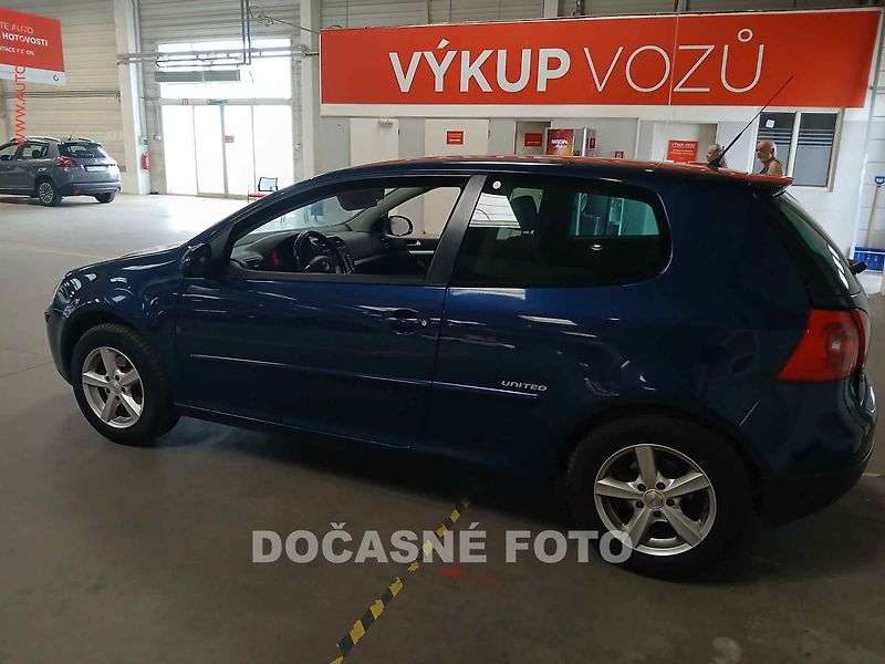 Volkswagen Golf (2008) 1.4i, autoAC - fotka 1 z 3