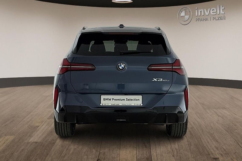 BMW X3 xDrive40d - fotka 4 z 25
