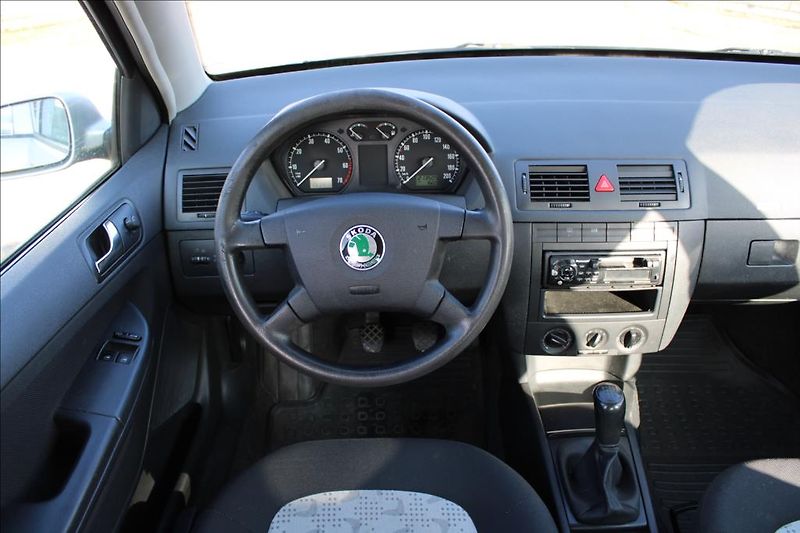 Škoda Fabia 1,2 i  KLIMA, ROZVODY - fotka 12 z 22