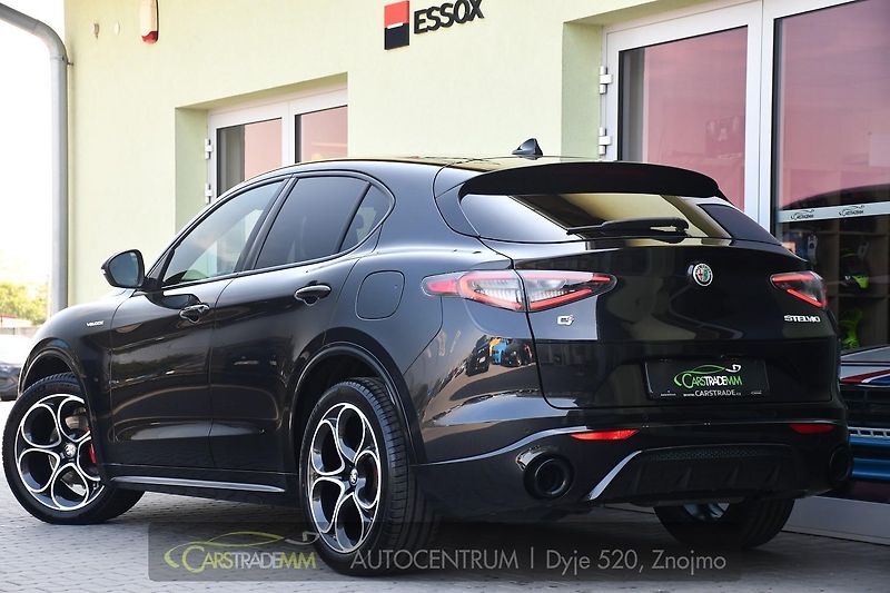 Alfa Romeo Stelvio 2.2D 16V 154kW Veloce AT8-Q4 - fotka 3 z 52