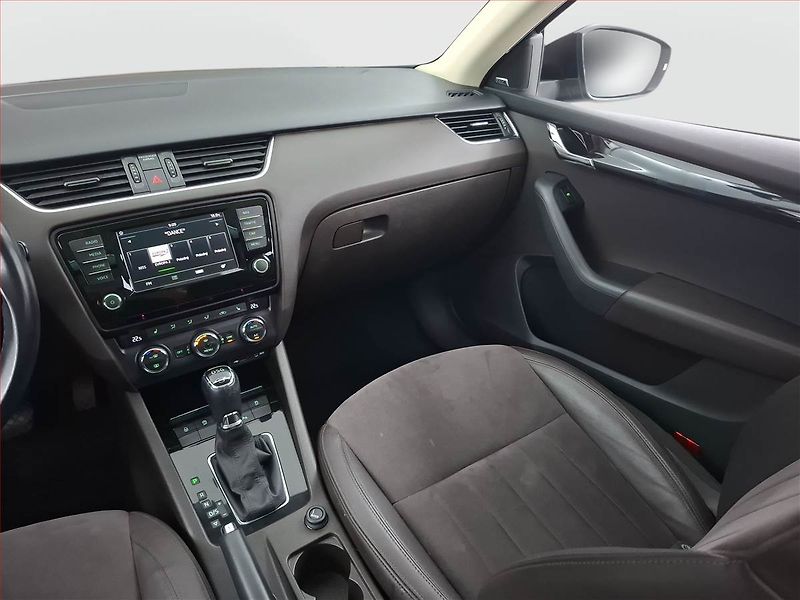 Škoda Octavia (2016) Laurin&Klement 2.0 TDI, 4X4 - fotka 8 z 21