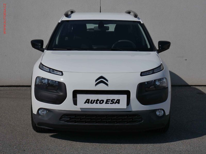 Citroën C4 Cactus (2017) 1.2PT, 1.maj,ČR, AC, temp - fotka 2 z 13