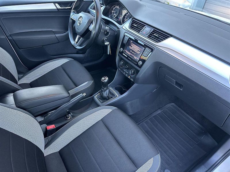 Škoda Rapid (2018) 1.0 TSI Ambition + - fotka 8 z 28