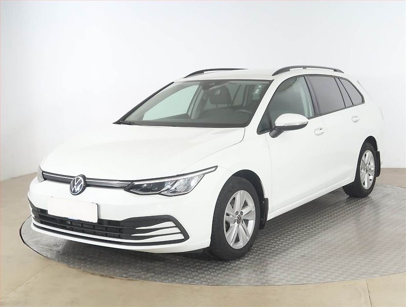 Volkswagen Golf (2021) 1.5 eTSI, Automat, Tempomat - fotka 2 z 19