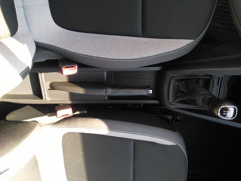 Škoda Fabia 1,0 TSI - fotka 25 z 36