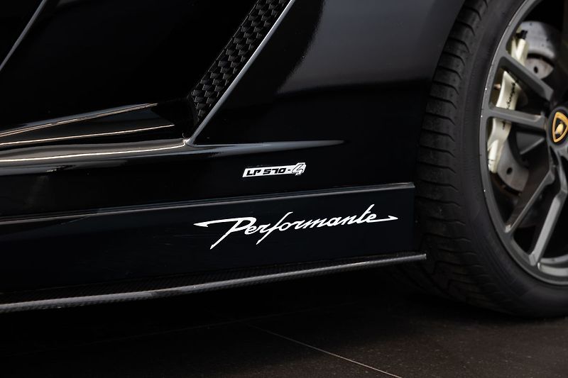 Lamborghini Gallardo Spyder Karbo/Alcantace/Kamera - fotka 18 z 20