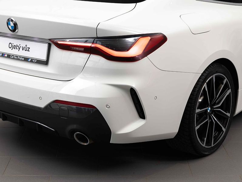 BMW Řada 4 430d xDrive Coupé - fotka 9 z 21