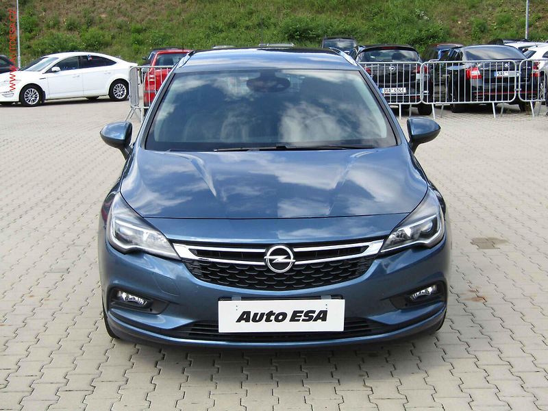 Opel Astra (2017) 1.4 T, ČR, AT, AC, temp. - fotka 2 z 23