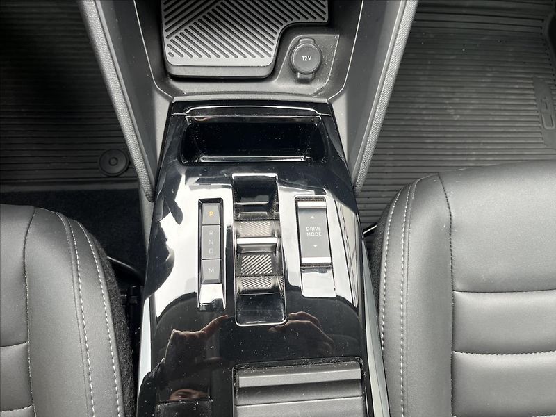 Citroën C4 1,2   MAX 136 HYBRID Ë-DCS6 - fotka 9 z 20