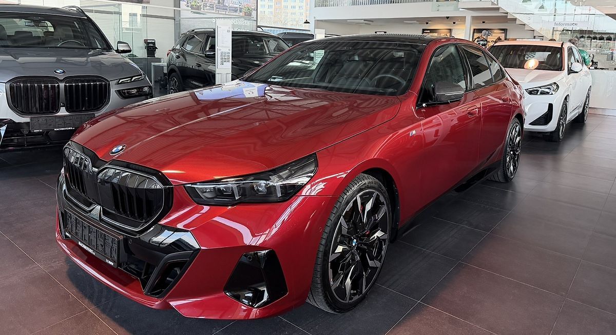 BMW Řada 5 540d xDrive 08/2025 TOP