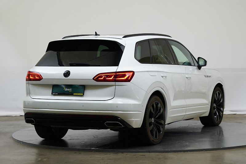 Volkswagen Touareg - fotka 2 z 30