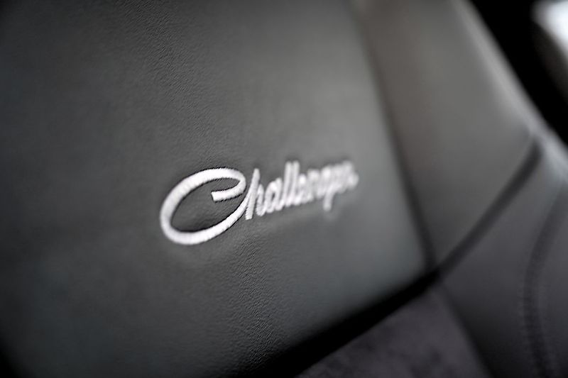 Dodge Challenger 3.6 V6 automat,/kůže/xenony - fotka 24 z 38