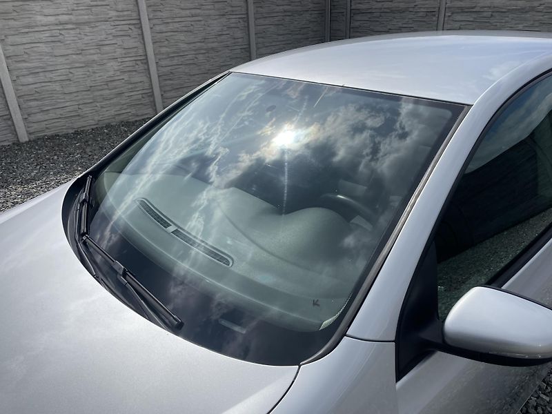 Volkswagen Golf 1.6TDi 105PS  6 HIGHLINE TOP!! - fotka 25 z 176