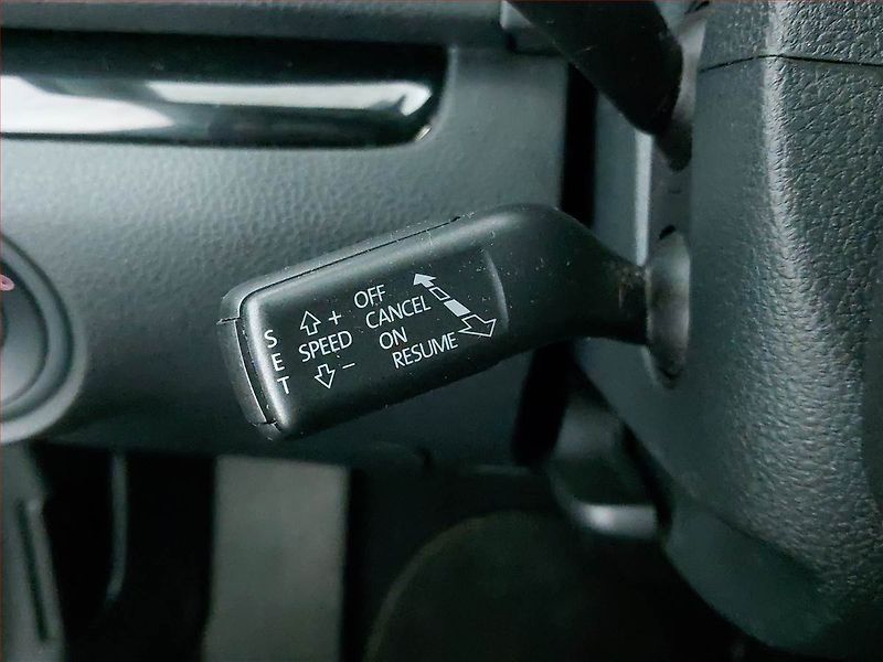 Seat Alhambra (2012) 2.0 TDI, Automat, 7 míst, Navi - fotka 21 z 24