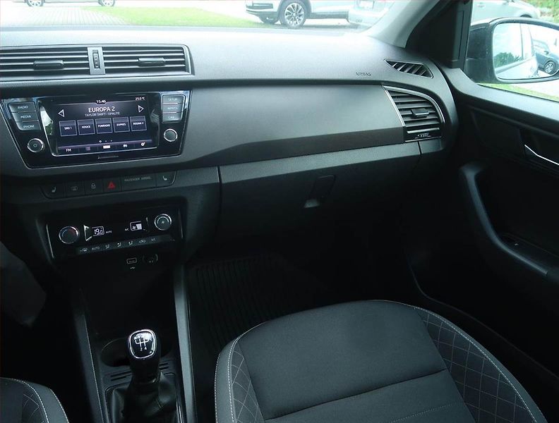 Škoda Fabia (2022) Ambition 1.0 TSI - fotka 8 z 13