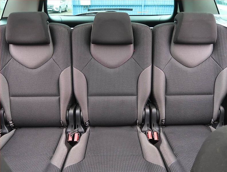 Peugeot 308 (2013) Style 1.6 HDi, Serv.kniha - fotka 10 z 19