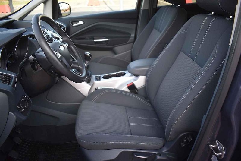 Ford C-Max druhé generace je povedené auto