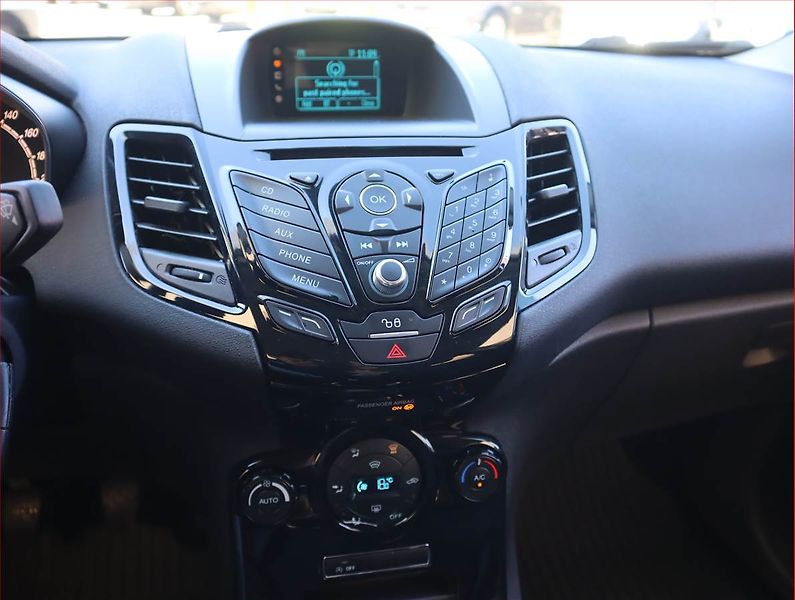 Ford Fiesta (2015) Comfort 1.0 EcoBoost, Tempomat - fotka 12 z 17