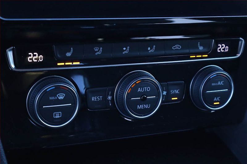 Volkswagen Arteon (2018) R-line 2.0 TDI - fotka 16 z 30